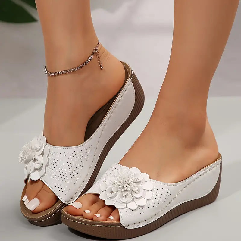🔥Last Day Promotion 50% OFF - Women's Floral Decor Comfort Wedge Sandals